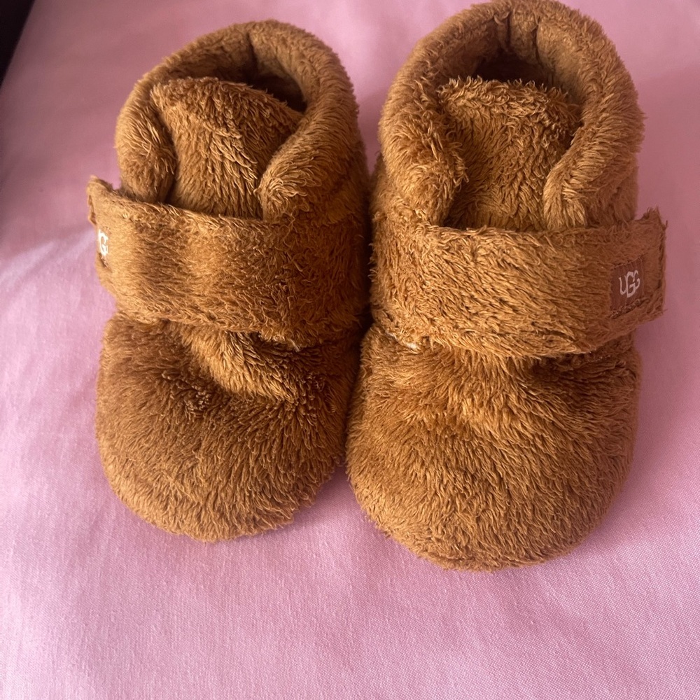 UGG Brown Cozy Slippers for Indoor Comfort